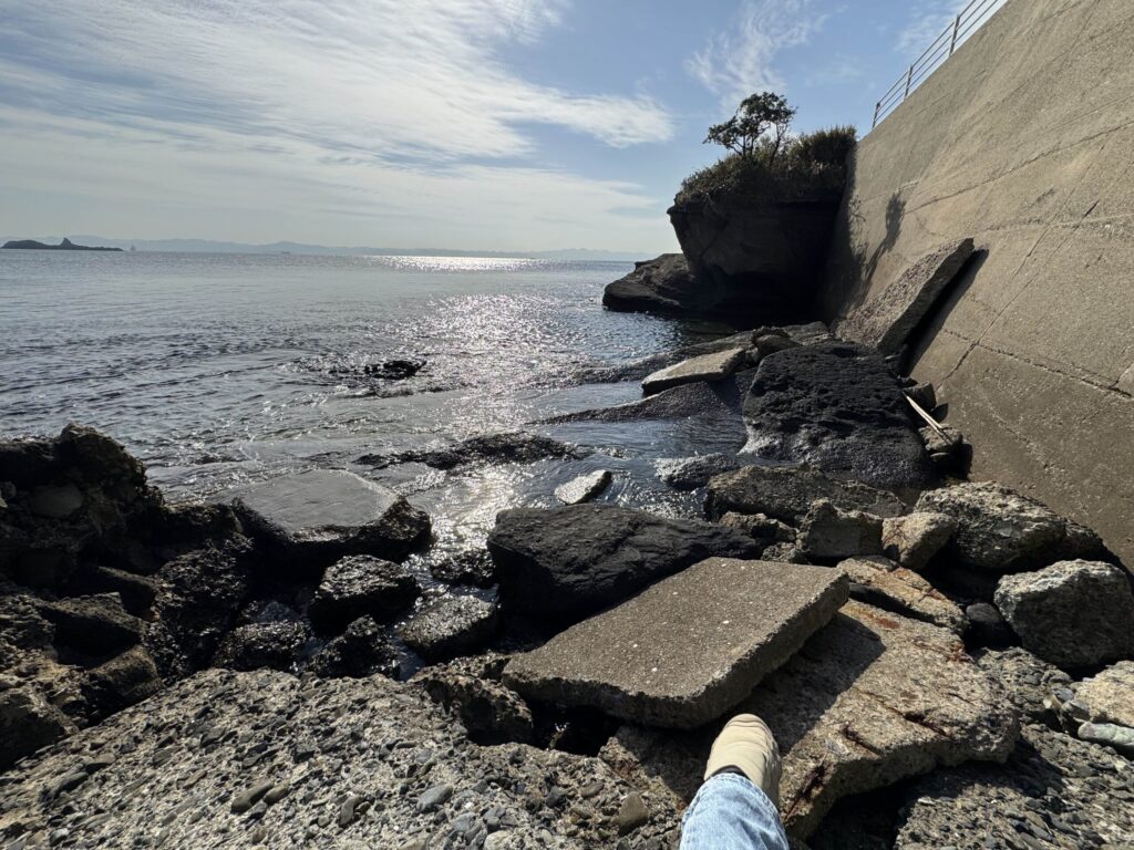 グランメルキュール南房総から海へ。波の音を聞きながらのんびり過ごす