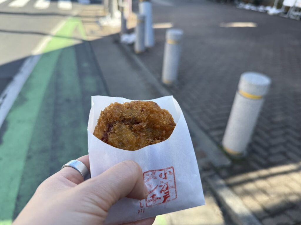 うし川の小江戸メンチは気分が上がる