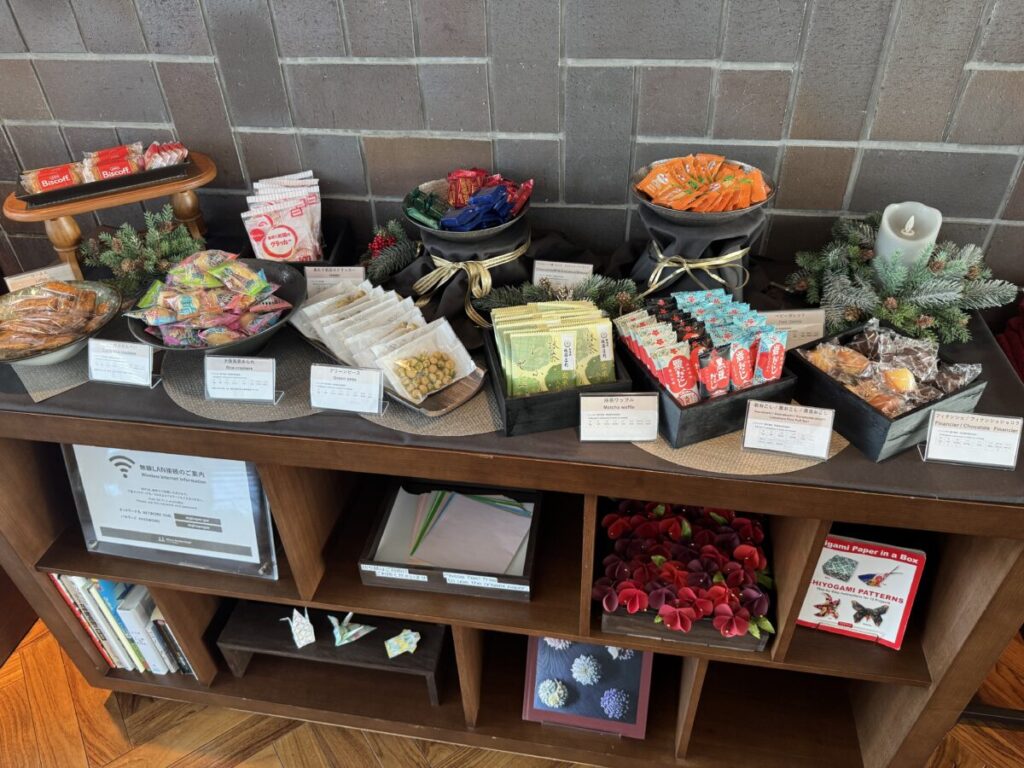 三井ガーデンホテル大阪プレミアのラウンジのスナック(昼間)