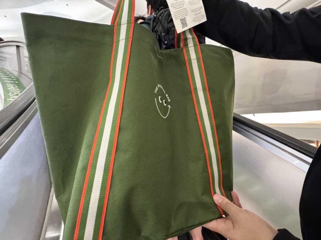 香港cty superのanya hindmarchのエコバッグ