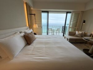 ハレクラニ沖縄部屋全景