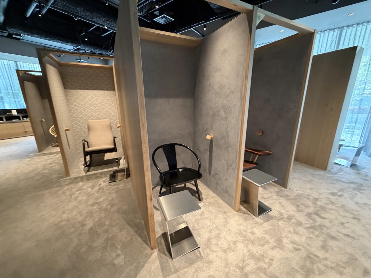 MIMUREの中の有料スペース半個室は個性的なスペース　集中して本を読める