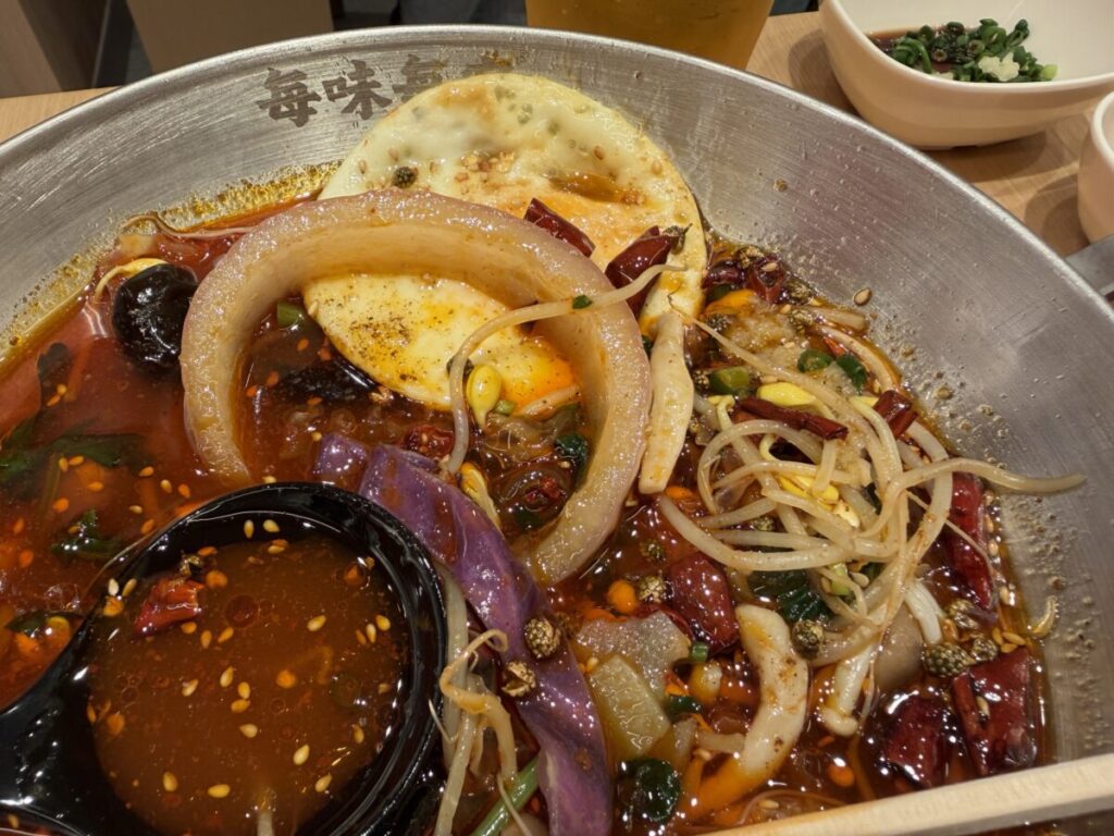 池袋ガチ中華マーラータン・毎客毎味の油泼麻辣烫
